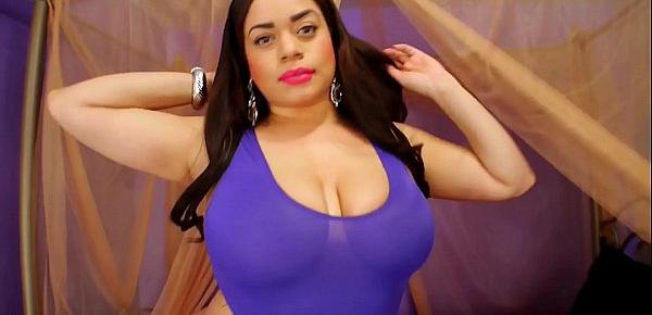  Molly Thick Dominican Stripper - Latina With Big Tits and Huge Ass